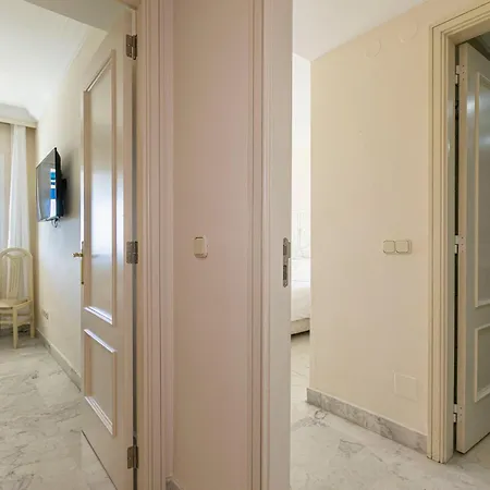 Puerto Banus, Marina Banus, 2br, 2bth, Seaviews And Parking * Marbella