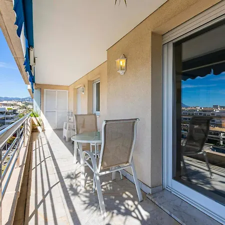 Apartment Puerto Banus, Marina Banus, 2br, 2bth, Seaviews And Parking Marbella