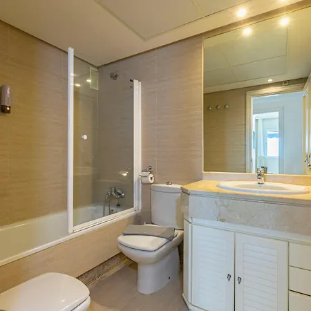Puerto Banus, Marina Banus, 2br, 2bth, Seaviews And Parking Marbellac