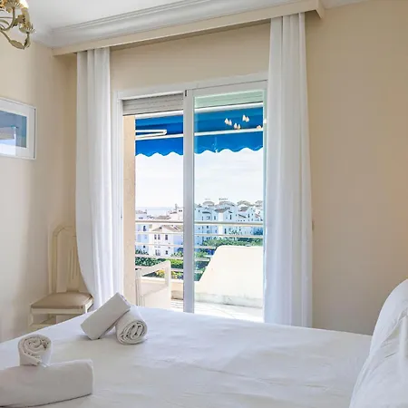 Apartamento Puerto Banus, Marina Banus, 2br, 2bth, Seaviews And Parking